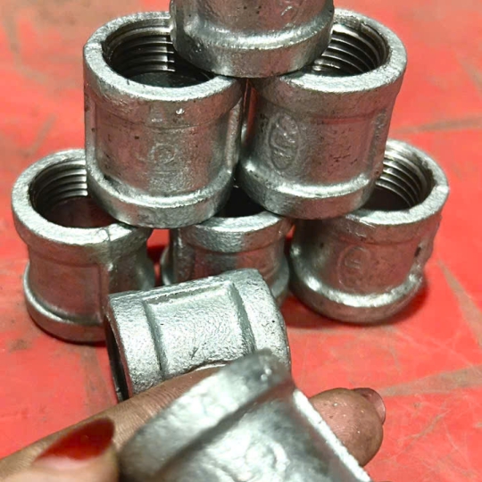 Măng xông ren